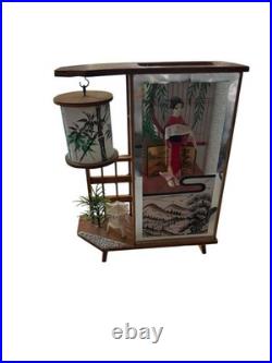 Vintage Mid Century Japanese 1950s Geisha Diorama Table Lamp Working