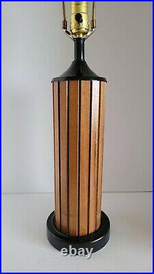 Vintage Mid Century Modern GRUVWOOD Table Lamp 26