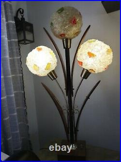 Vintage Mid Century Modern Wood Metal Chunky Lucite Acrylic Spaghetti Table Lamp