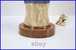 Vintage Mid Century Modern ceramic table lamp Vintage Mid Century Modern ceramic table lamp