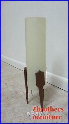 Vintage Mid Century Teak Cylinder Space Age Rocket Ship Table Lamp Light