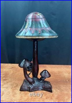 Vintage Mushroom Stained Glass Table Light Lamp Tiffany Style Vintage Mushroom Stained Glass Table Light Lamp Tiffany Style