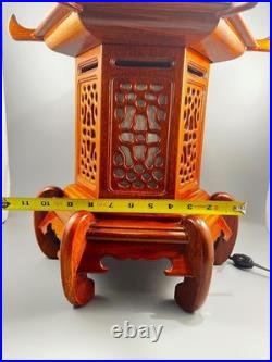 Vintage Oriental Asian Wood Tower Pagoda Shape Table Lamp 17 Tall