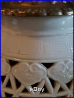 Vintage Pair White Ceramic Table Lamps Hollywood Regency Art Nouveau De Chine