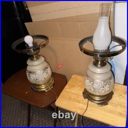 Vintage Quoizel 1978 Hurricane 3-Way Parlor Table Lamp Beige Floral 22 Tall