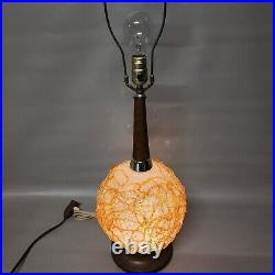Vintage Spaghetti Table Lamp Spun Lucite Retro Globe Lighting 31 Tall