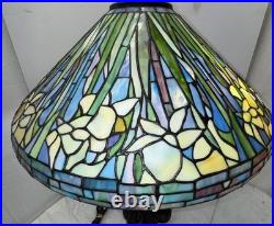 Vintage Stained Glass Table Lamp with Floral Design and Metal Base