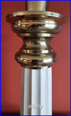 Vintage Stiffel Brass Porcelain Floral Table Lamp Hollywood Regency MCM