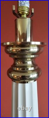 Vintage Stiffel Brass Porcelain Floral Table Lamp Hollywood Regency MCM