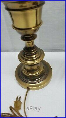 Vintage Stiffel Hollywood Regency Brass Lamps Pair Table Accent Trophy Urn Light