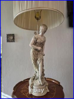 Vintage Table Lamp with Ceramic Classical Female Standing Figure Vintage Table Lamp with Ceramic Classical Female Standing Figure