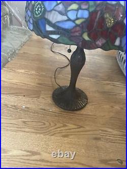 Vintage Tiffany Style Stained Glass Bronze Finish 19 Table Lamp Nice