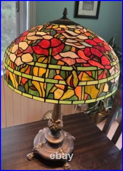 Vintage Tiffany Style Stained Glass Oreintal Poppy Table Lamp Vintage Tiffany Style Stained Glass Oreintal Poppy Table Lamp