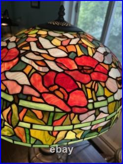 Vintage Tiffany Style Stained Glass Oreintal Poppy Table Lamp Vintage Tiffany Style Stained Glass Oreintal Poppy Table Lamp