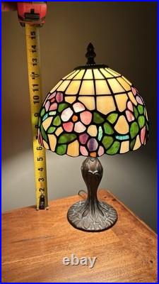 Vintage Tiffany Style Stained-Glass Table Lamp