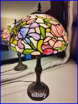 Vintage Tiffany Style Table Lamp Floral Stained Glass Brass base Art Nouveau 22