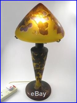 Vintage late 20th century Galle overlaid glass table lamp fruiting vines