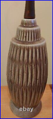 Vtg Mid Century Modern Ceramic & Teak Wood Table Lamp