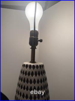 Vtg Mid Century Modern Grooved Bisque Ceramic & Wood Table lamp Artemis Studios