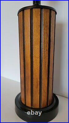 Vtg. Mid Century Modern Gruvwood Wegner Table Lamp 21