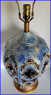 Vtg Mid Century XL Reticulated Blue Glaze Ceramic Wood Base Table Lamp