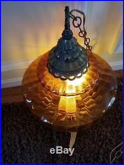Vtg Swag Hanging Lamp 60s 70s Amber Stained Glass Wood Bronze Large Light (b34)