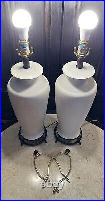 Vtg Tyndale Chicago White Ceramic Table Lamp 20Body 30Total 8 W 3 Way Switch