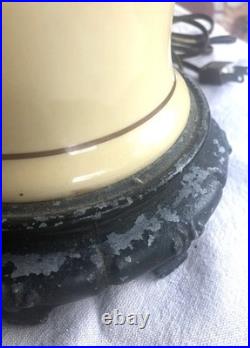 Vtg handpainted Floral lamp 20.5 tall